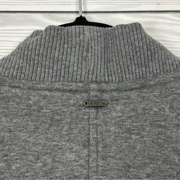 UGG Cozy Gray Slub Knit Cardigan Size Small - Picture 8 of 8